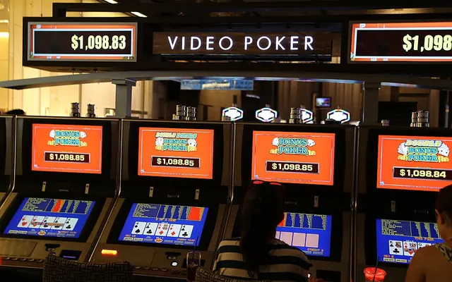 Rad med videopokermaskiner